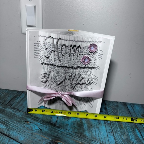 Book Folding Art "Mom I Love You" - Picture 6 of 9